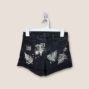 Kendall and Kylie The Icon Shorts Black Leaf Print Size 5/27